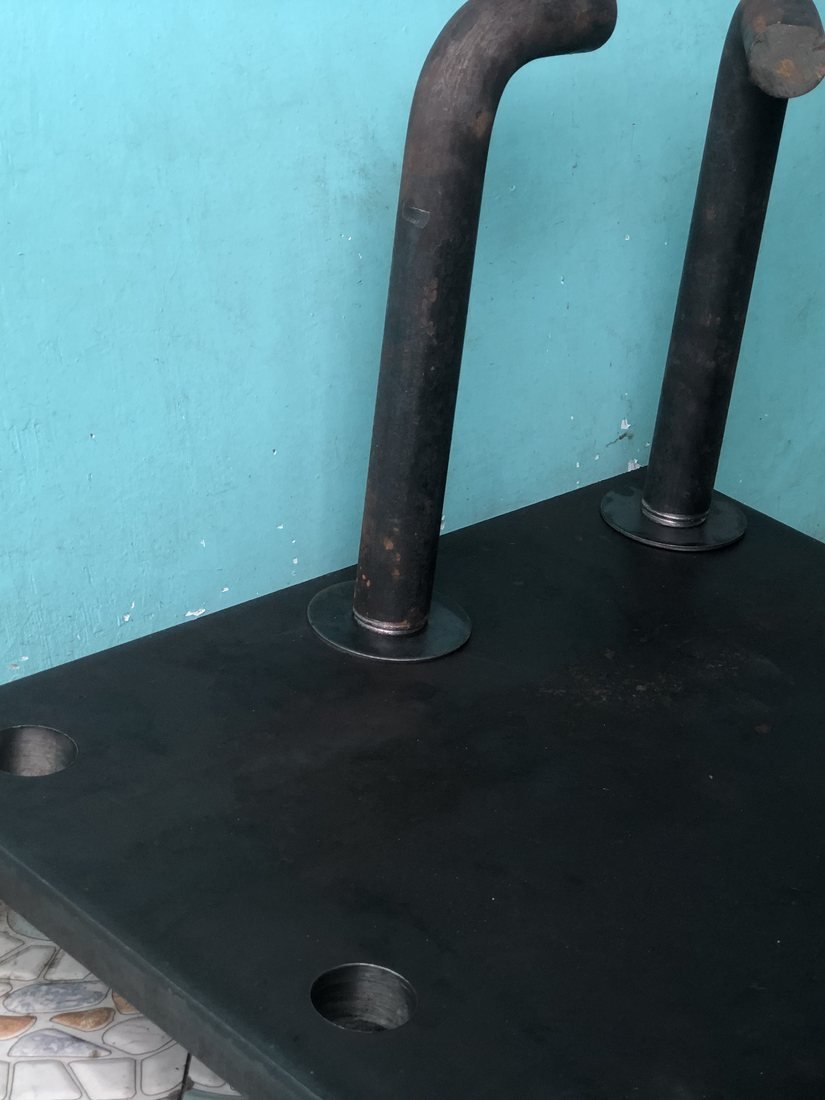 Base plate with welded J-bolt anchor assembly — Southend